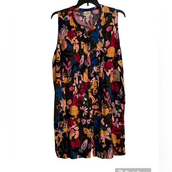 St. John's Bay Dresses & Skirts - NWT St John’s Bay women’s floral dress. Button up. Size 2X.